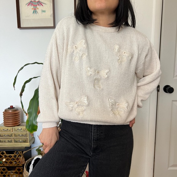 Vintage 80s Cream Bow Applique Sweater Oversized Romantic Pearl Slouchy Top M - Picture 3 of 8